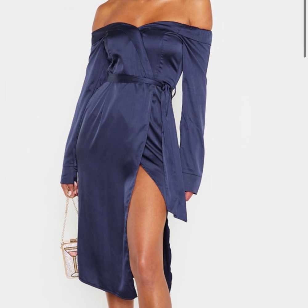 PrettyLittleThing Navy Off-Shoulder Midi Dress